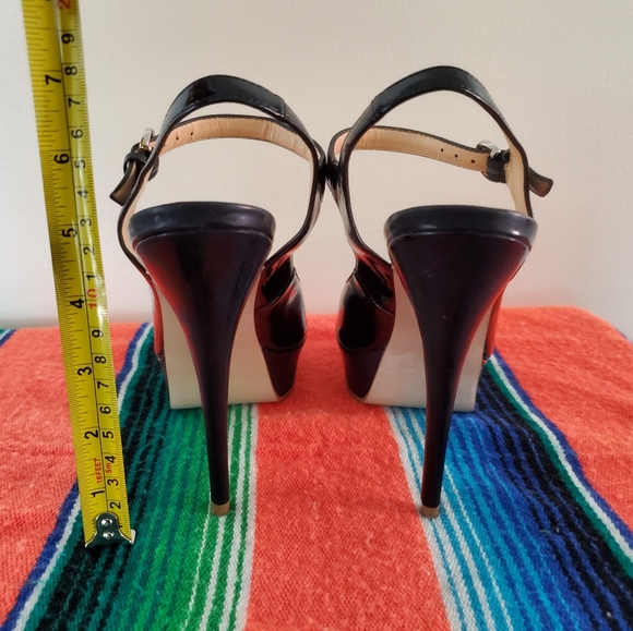 Guess black patent leather heels size 7. Like new. - Picture 6 of 7